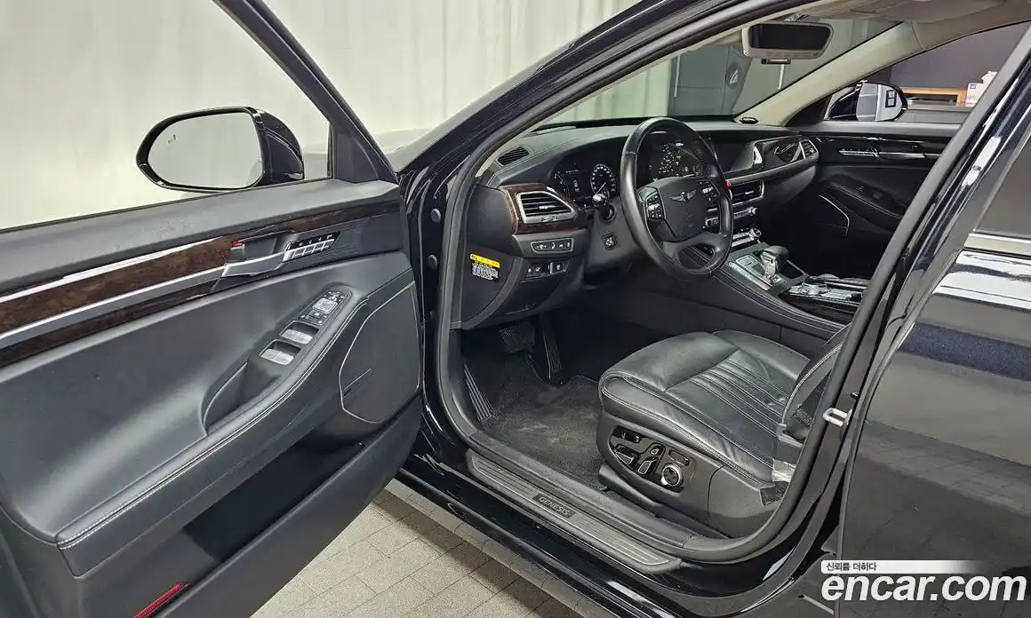 Genesis G90 2020 3.8 гидро в Москве, фото 13