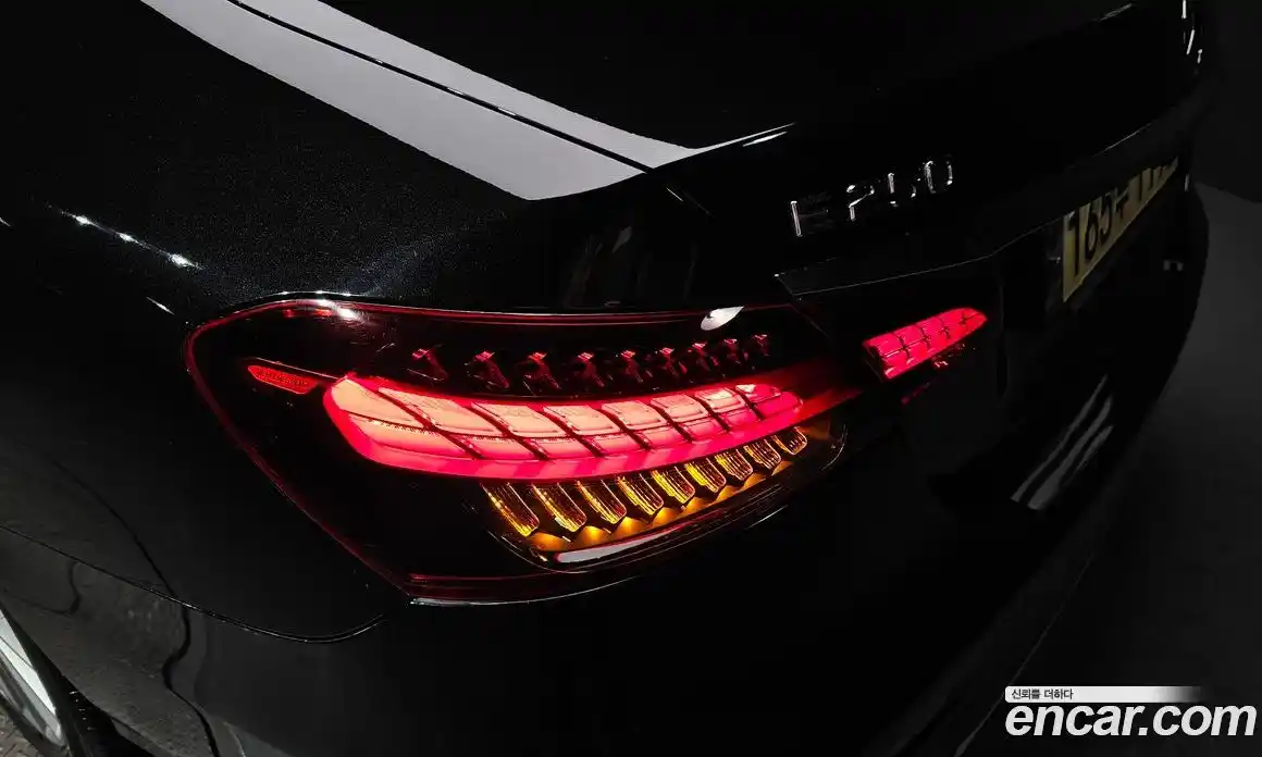 Mercedes-Benz E-Class 2021 2.0 гидро в Москве № 1403701, фото 9