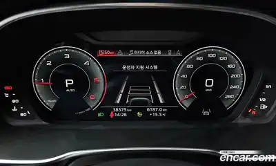 Audi Q3 2023 2.0 гидро в Москве № 1404138, миниатюра 11