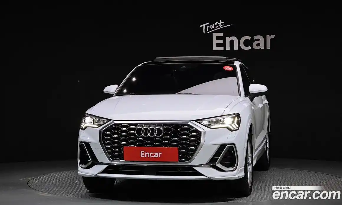 Audi Q3 2023 2.0 гидро в Москве № 1404138, фото 3