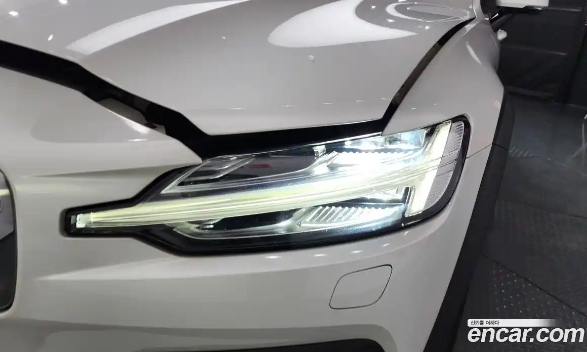 Volvo V60 2020 2.0 гидро в Москве № 1404675, фото 8