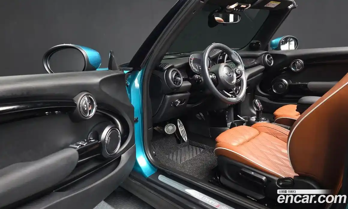 Mini Cooper Convertible 2020 2.0 гидро в Москве № 1423552, фото 12