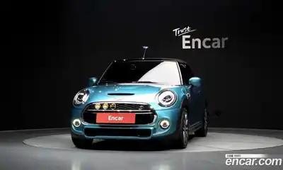 Mini Cooper Convertible 2020 2.0 гидро в Москве № 1423552, миниатюра 2