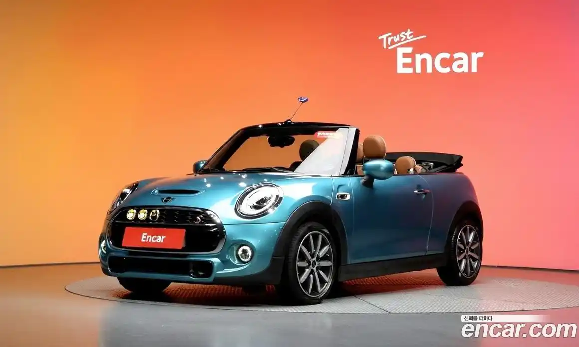 Mini Cooper Convertible 2020 2.0 гидро в Москве № 1423552, фото 28