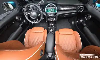 Mini Cooper Convertible 2020 2.0 гидро в Москве № 1423552, миниатюра 9