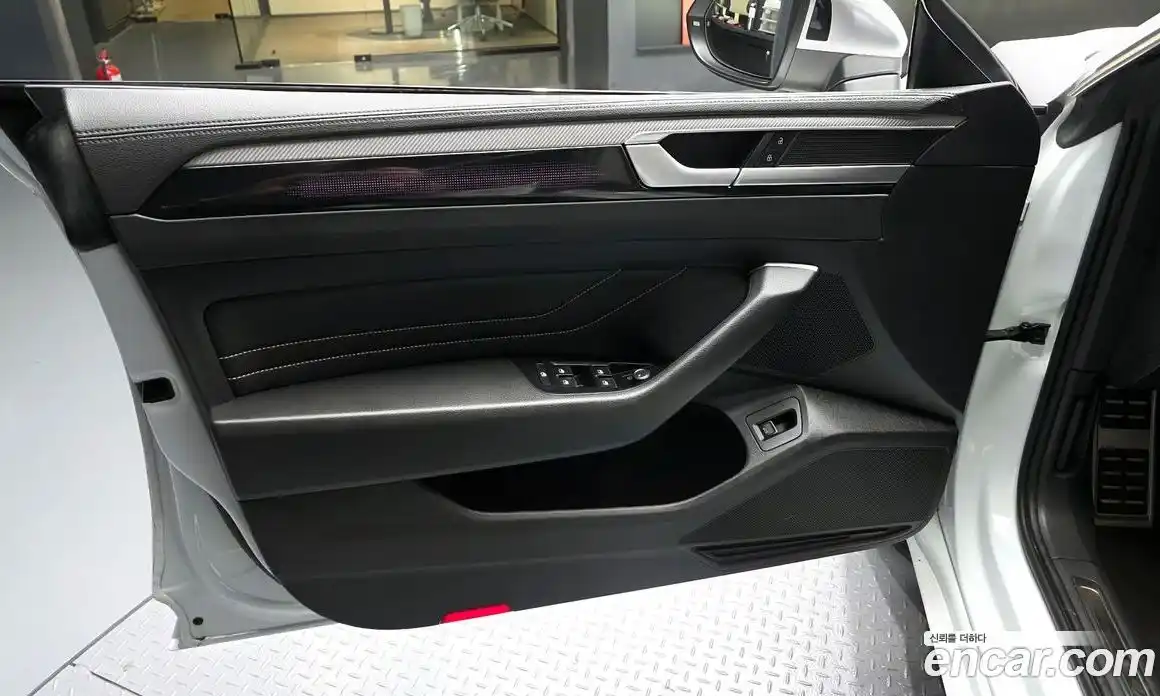 Volkswagen Arteon 2022 2.0 гидро в Москве № 1424114, фото 14