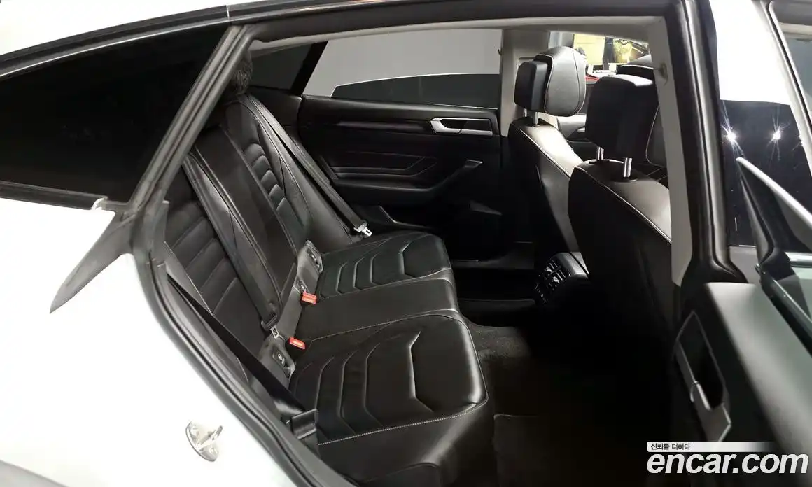 Volkswagen Arteon 2022 2.0 гидро в Москве № 1424114, фото 17
