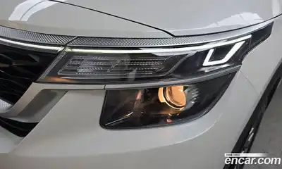 Kia Seltos 2021 1.6 гидро в Москве № 1538529, миниатюра 8