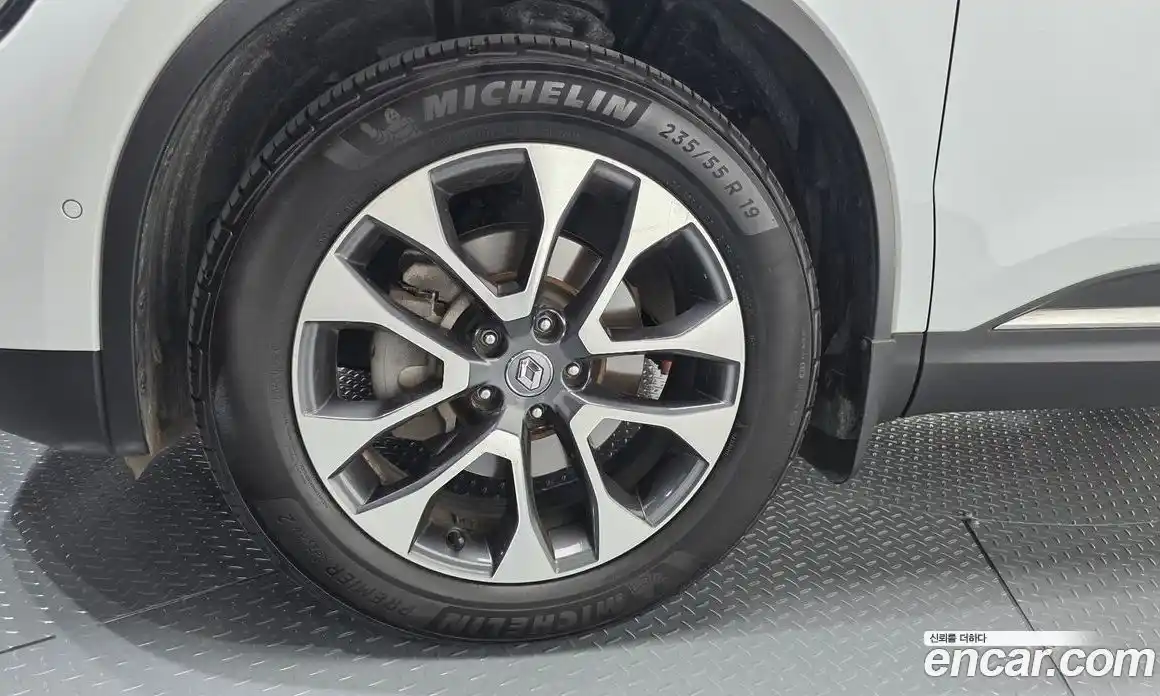 Renault QM6 2018 2.0 гидро в Москве № 1543407, фото 4