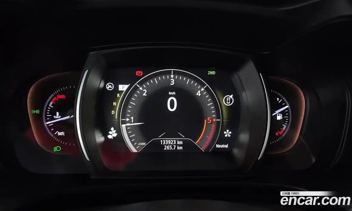 Renault QM6 2018 2.0 гидро в Москве № 1543407, фото 10
