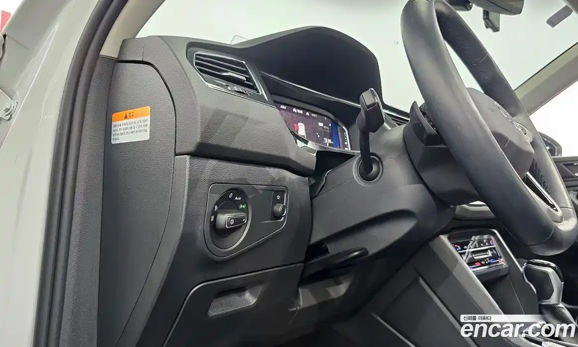 Volkswagen Tiguan 2022 2.0 гидро в Москве № 1549025, фото 20