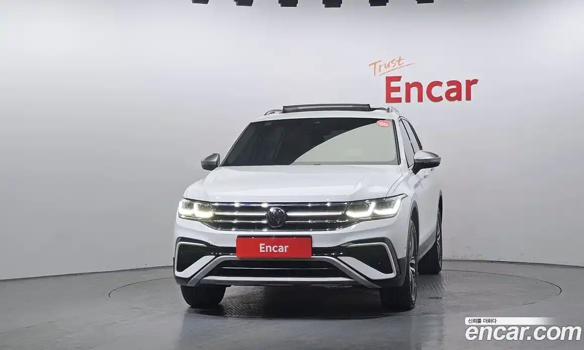 Volkswagen Tiguan 2022 2.0 гидро в Москве № 1549025, фото 3