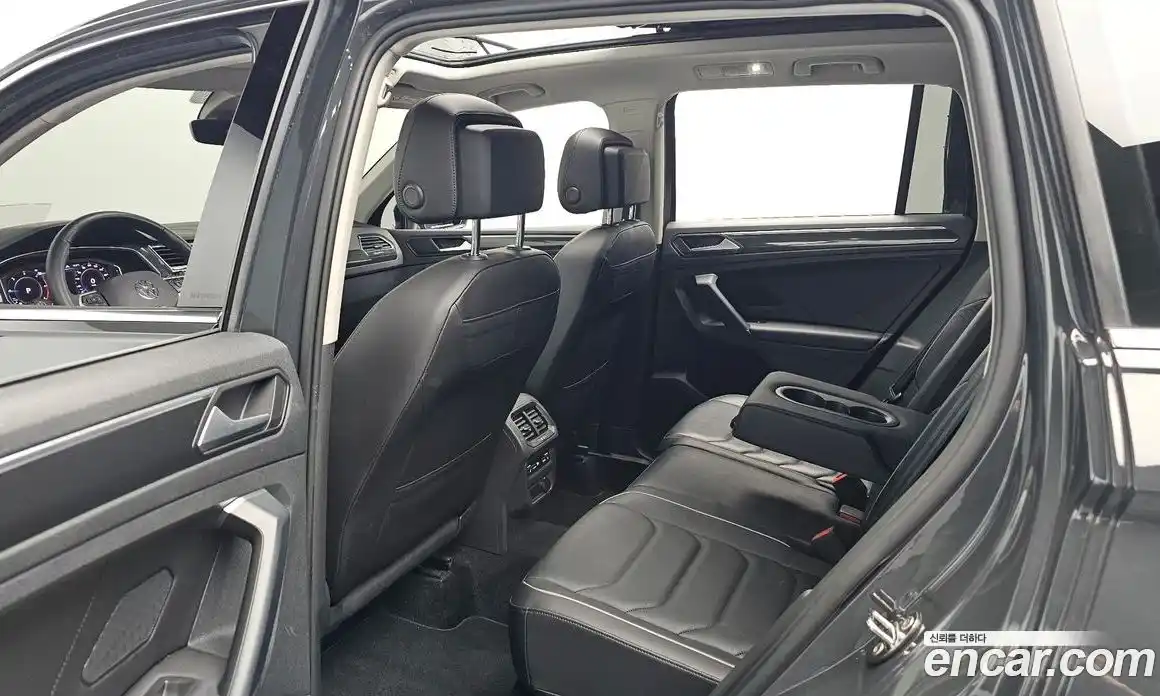 Volkswagen Tiguan 2021 2.0 гидро в Москве № 1549138, фото 16