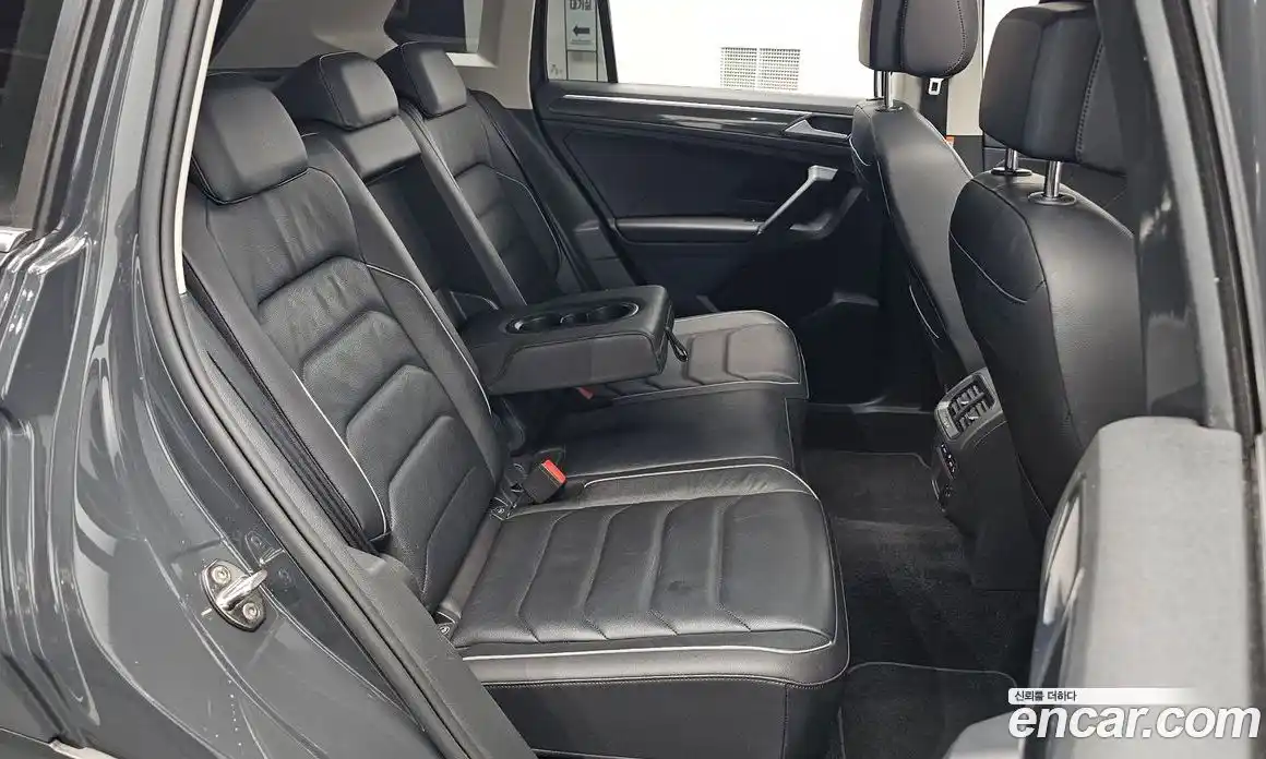 Volkswagen Tiguan 2021 2.0 гидро в Москве № 1549138, фото 18