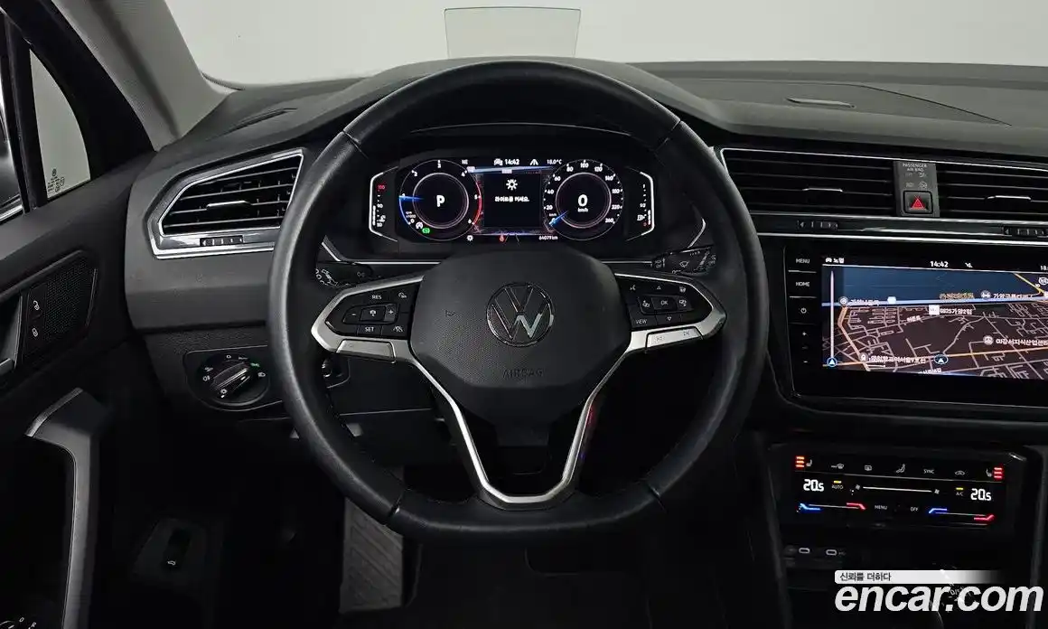 Volkswagen Tiguan 2021 2.0 гидро в Москве № 1549138, фото 19