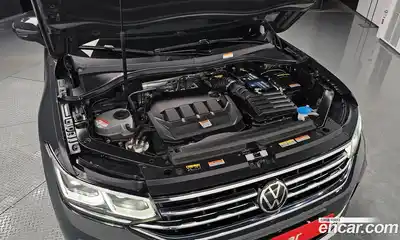 Volkswagen Tiguan 2021 2.0 гидро в Москве № 1549138, миниатюра 6