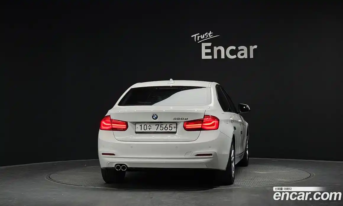 BMW 3-Series 2018 2.0 гидро в Москве № 1614151, фото 3