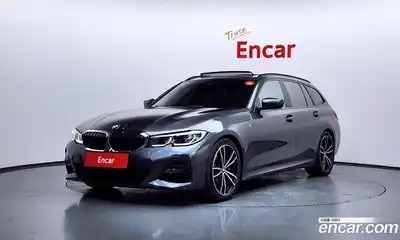 BMW 3-Series, 2022