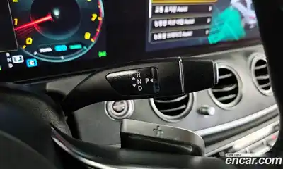 Mercedes-Benz E-Class 2023 2.0 гидро в Москве № 1617114, миниатюра 12