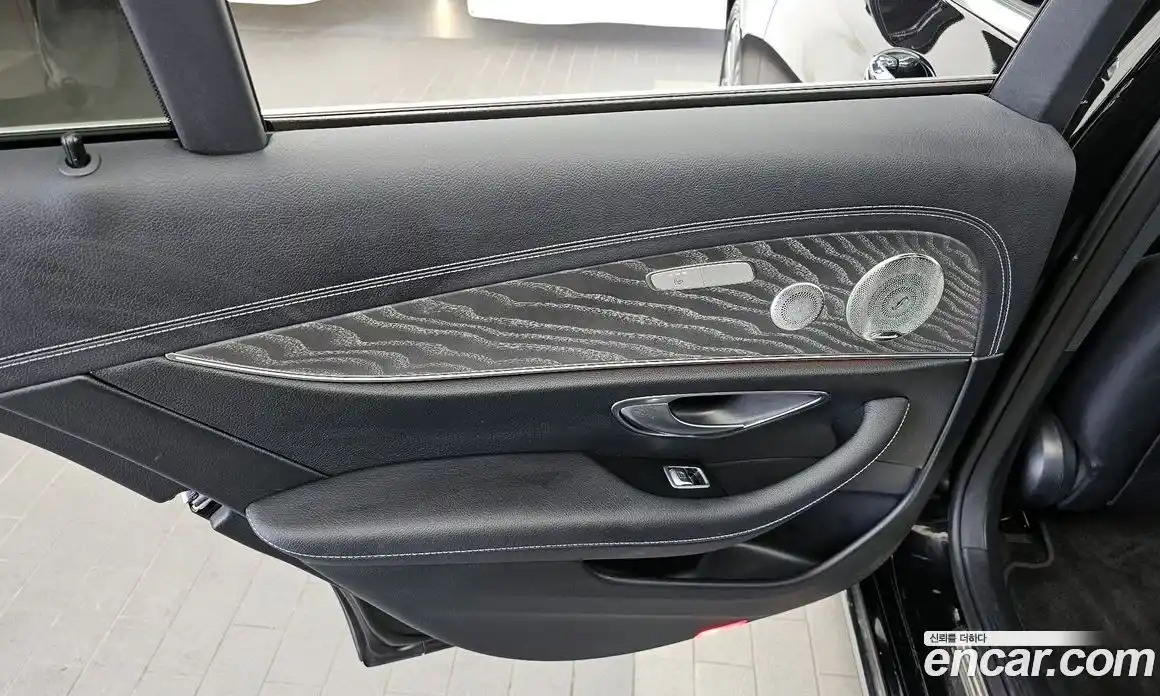 Mercedes-Benz E-Class 2023 2.0 гидро в Москве № 1617114, фото 15