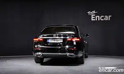 Mercedes-Benz E-Class 2023 2.0 гидро в Москве № 1617114, миниатюра 4