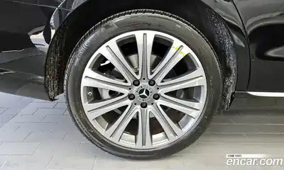 Mercedes-Benz E-Class 2023 2.0 гидро в Москве № 1617114, миниатюра 5