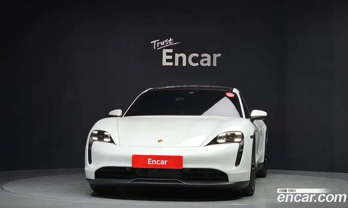 Porsche Taycan 2022 0.1 гидро в Москве № 1618977, фото 3