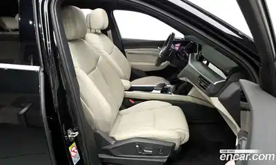 Audi e-tron 2023 0.2 гидро в Москве № 162422, миниатюра 11
