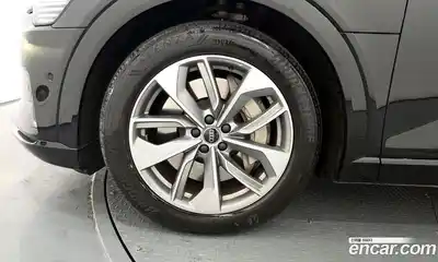 Audi e-tron 2023 0.2 гидро в Москве № 162422, миниатюра 5