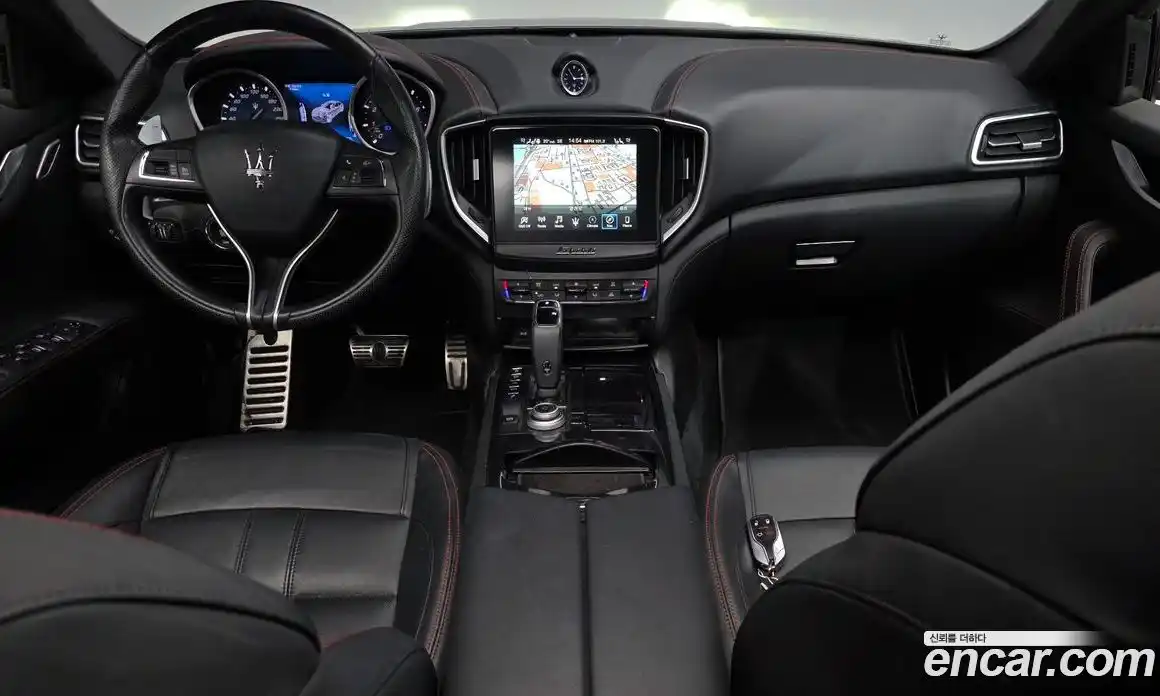Maserati Ghibli 2020 3.0 гидро, фото 9