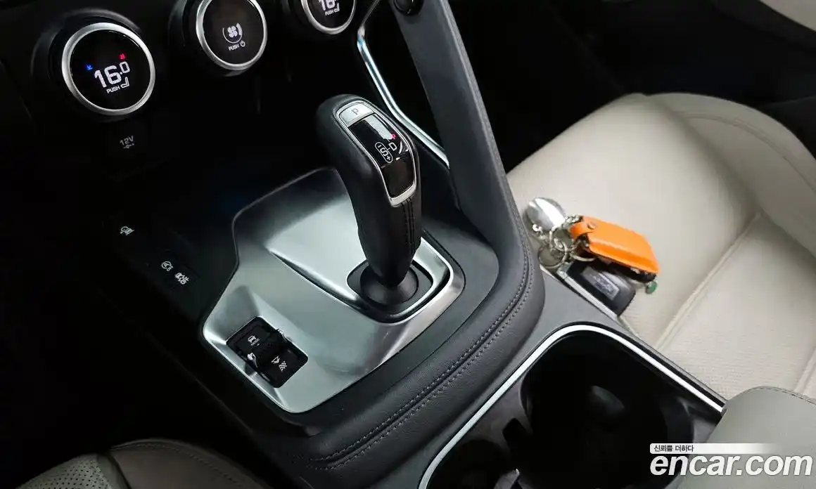 Jaguar E-Pace 2020 2.0 гидро в Москве № 1625500, фото 12