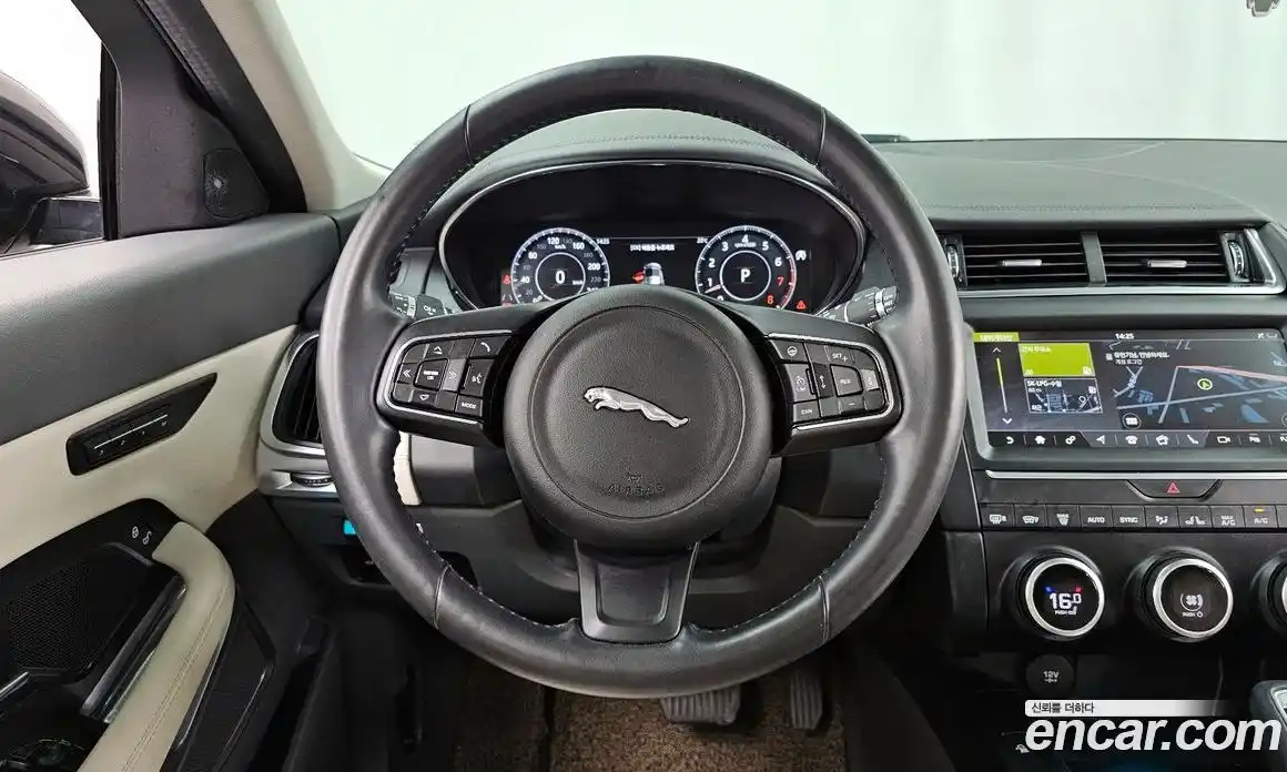 Jaguar E-Pace 2020 2.0 гидро в Москве № 1625500, фото 19