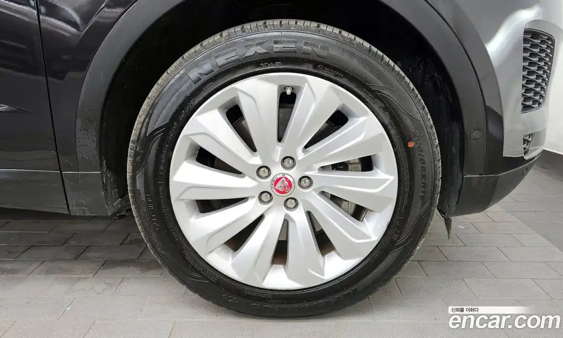 Jaguar E-Pace 2020 2.0 гидро в Москве № 1625500, фото 7