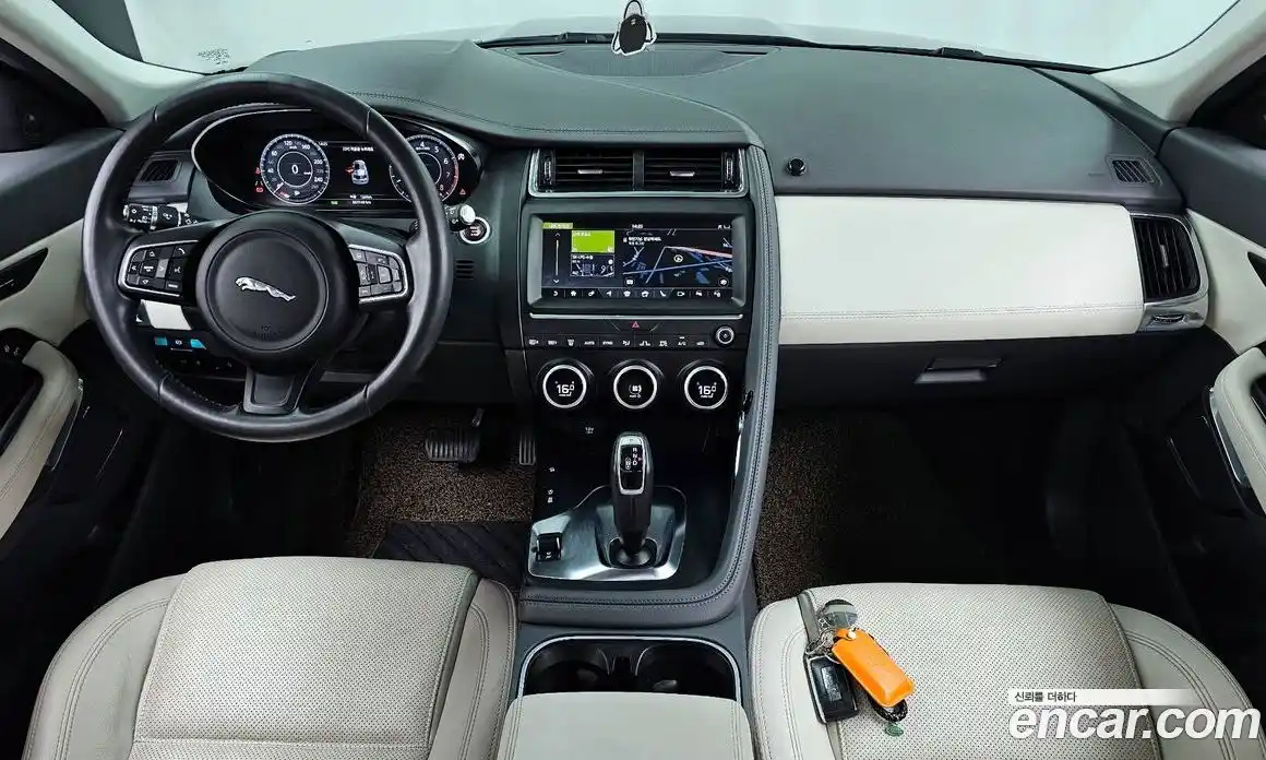 Jaguar E-Pace 2020 2.0 гидро в Москве № 1625500, фото 10