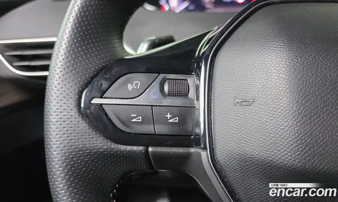 Peugeot 5008 2023 1.2 гидро в Москве, фото 28