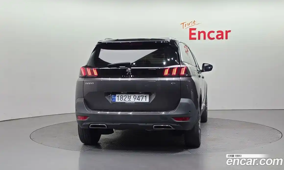 Peugeot 5008 2023 1.2 гидро в Москве, фото 4