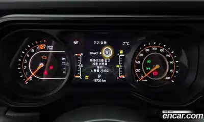 Jeep Wrangler 2024 2.0 гидро в Москве № 169364, миниатюра 8