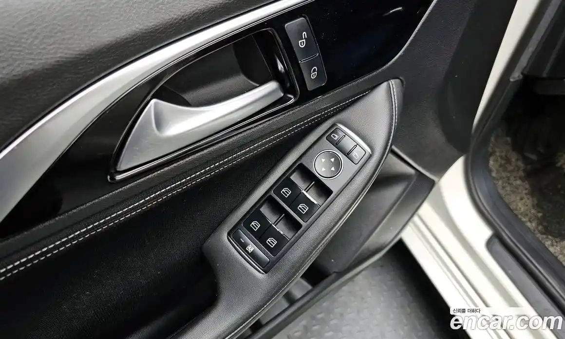 Infiniti Q30 2019 2.0 гидро в Москве № 1770815, фото 28