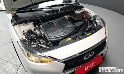 Infiniti Q30 2019 2.0 гидро в Москве № 1770815, миниатюра 6
