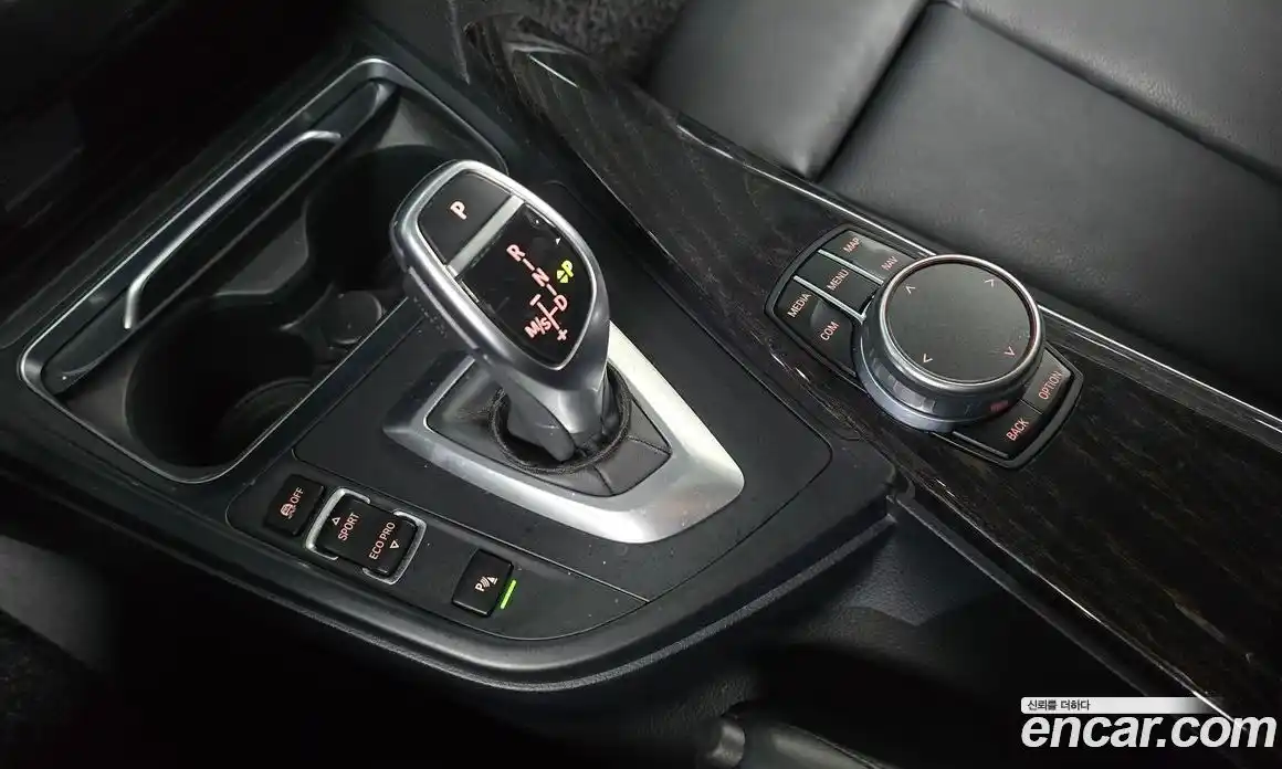 BMW 3-Series 2018 2.0 гидро в Москве № 1831844, фото 9