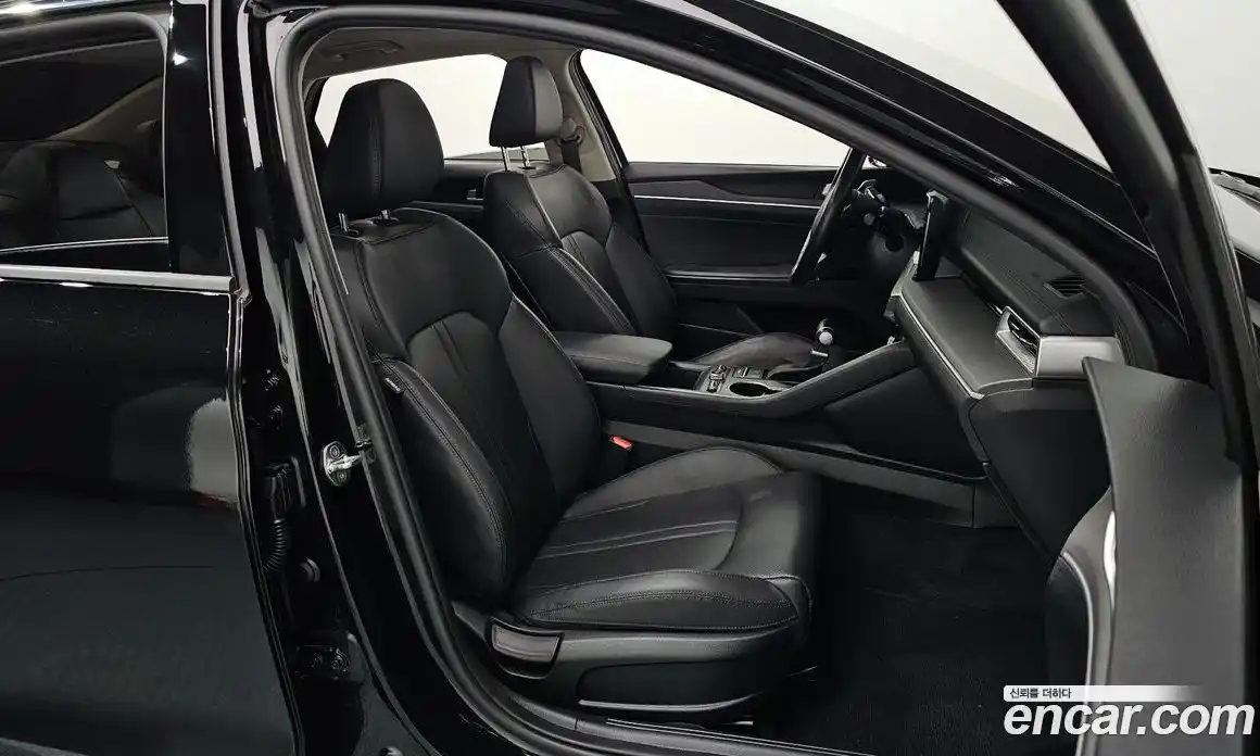 Kia K5 2022 2.0 гидро в Москве № 1831950, фото 11