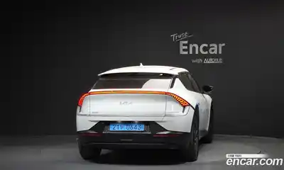 Kia EV6 2022 0.1 гидро в Москве № 1831982, миниатюра 4