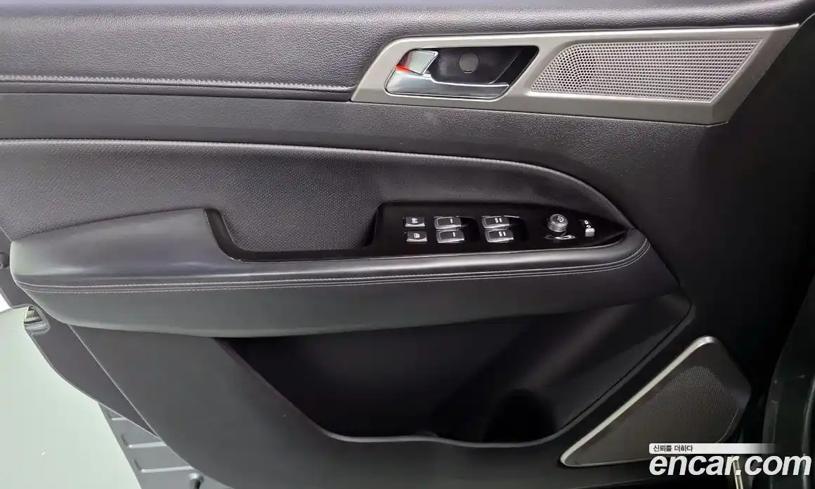SsangYong Rexton 2017 2.2 гидро в Москве № 1832888, фото 14