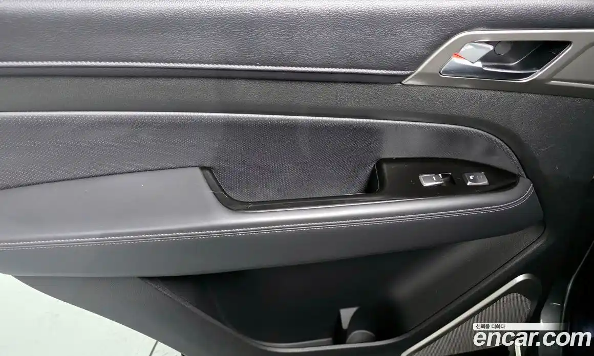 SsangYong Rexton 2017 2.2 гидро в Москве № 1832888, фото 15