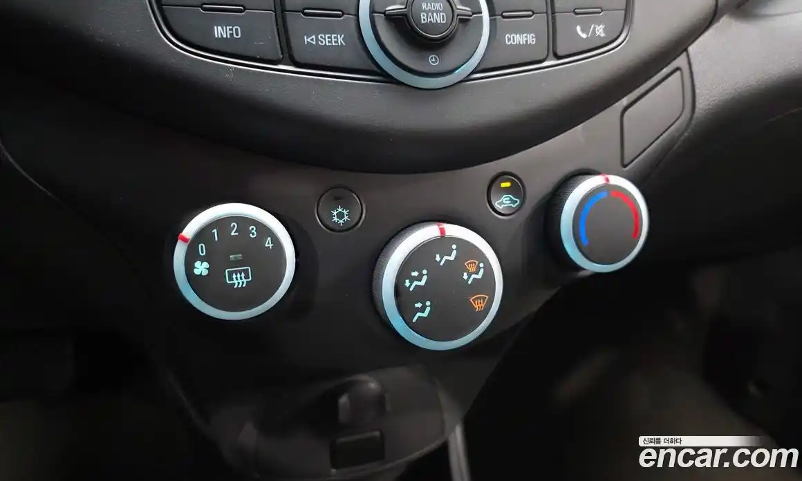 Chevrolet Spark 2013 1.0 гидро в Москве № 1833545, фото 16