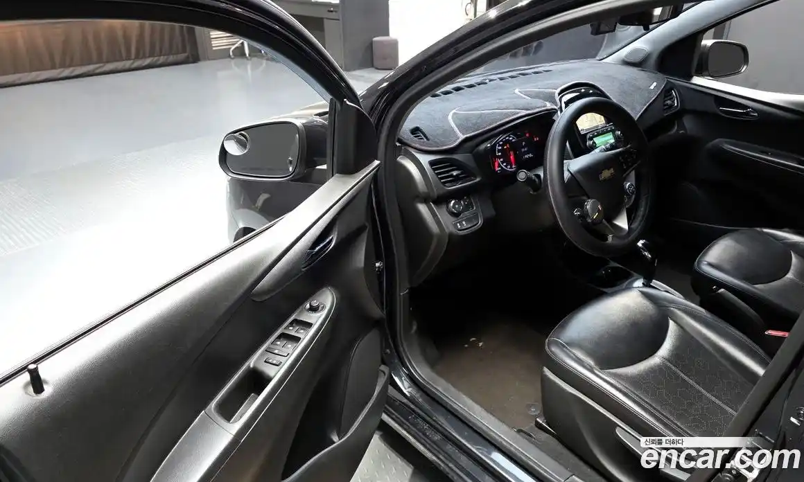 Chevrolet Spark 2015 1.0 гидро в Москве № 1834054, фото 13