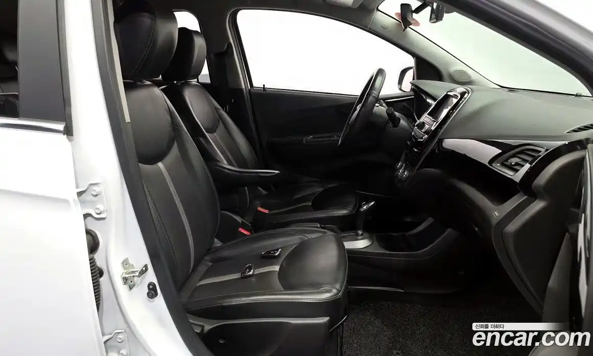 Chevrolet Spark 2018 1.0 гидро в Москве, фото 16