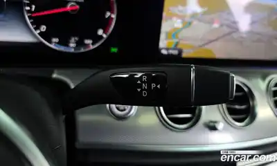 Mercedes-Benz E-Class 2020 2.0 гидро в Москве № 1835967, миниатюра 12
