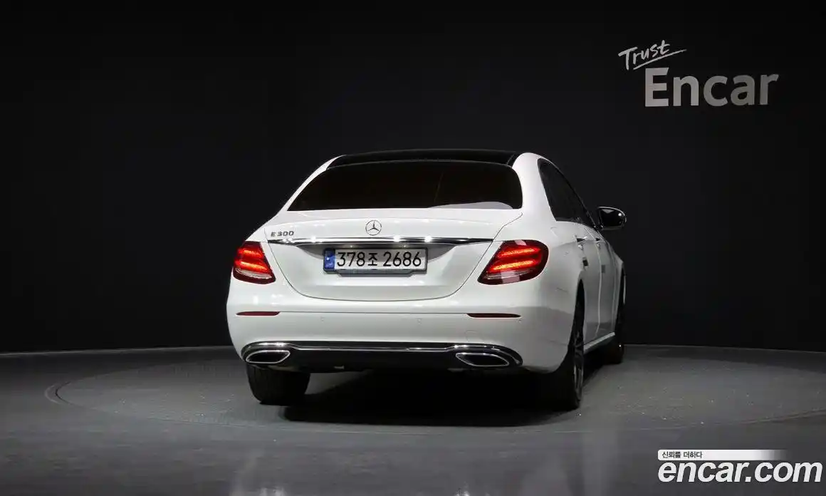 Mercedes-Benz E-Class 2020 2.0 гидро в Москве № 1835967, фото 4