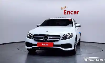 Mercedes-Benz E-Class 2019 1.9 гидро в Москве № 1836094, миниатюра 3